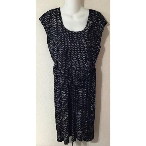 Ann Taylor Women's Black Chevron Dress Size S